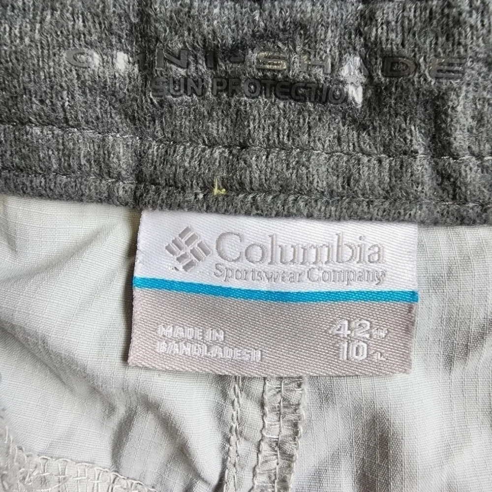 Columbia Cargo Shorts Light Grey Lightweight Outdoor - 42 Waist